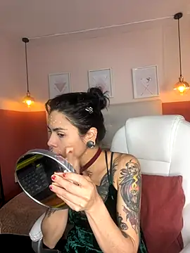 Esmeralda CO online show from December 2025 12:15:01 PM