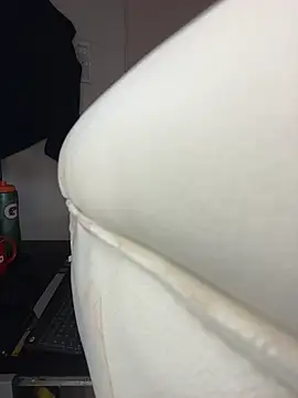 Esmeralda CO online show from December 2025 03:36:01 PM