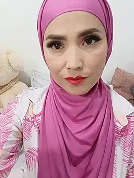 Snapshot of jamila_zair chatting on May 2026 03:43:02 PM jamila zair online show from May 2026 03:43:02 PM