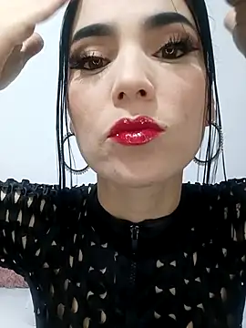 jamila zair online show from December 2025 01:35:01 PM