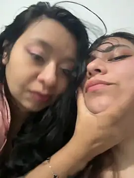 Lincy and hanna online show from October 2025 03:39:02 AM