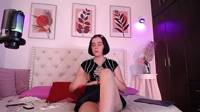 barbyehot online show from October 2025 06:40:01 PM