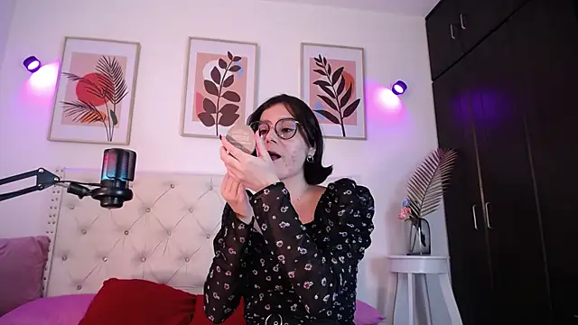 barbyehot online show from November 2025 12:20:01 AM