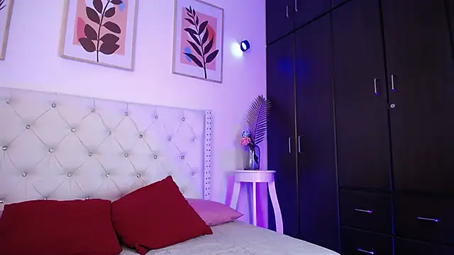 barbyehot online show from November 2025 12:00:02 AM