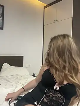 cherryrosealiee online show from March 2026 02:33:01 PM