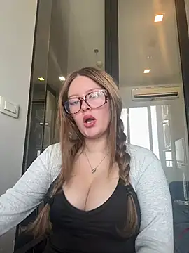 Snapshot of cherryrosealiee chatting on July 2026 04:19:02 AM cherryrosealiee online show from July 2026 04:19:02 AM