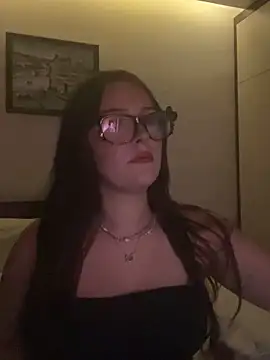 Snapshot of cherryrosealiee chatting on February 2026 12:18:01 PM cherryrosealiee online show from February 2026 12:18:01 PM