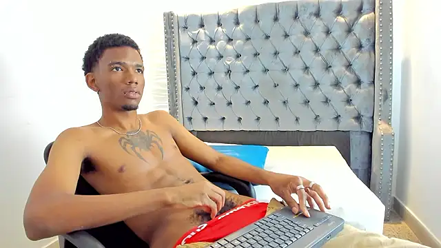 nero reyd online show from March 2026 07:39:01 PM