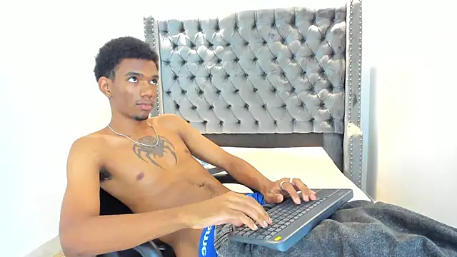 nero reyd online show from April 2026 07:31:01 PM