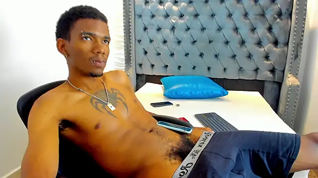 Snapshot of nero_reyd chatting on February 2026 07:33:01 PM nero reyd online show from February 2026 07:33:01 PM