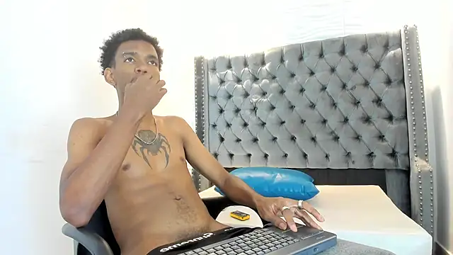 nero reyd online show from June 2026 08:36:02 PM