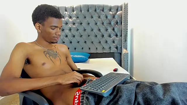 Snapshot of nero_reyd chatting on February 2026 07:30:02 PM nero reyd online show from February 2026 07:30:02 PM