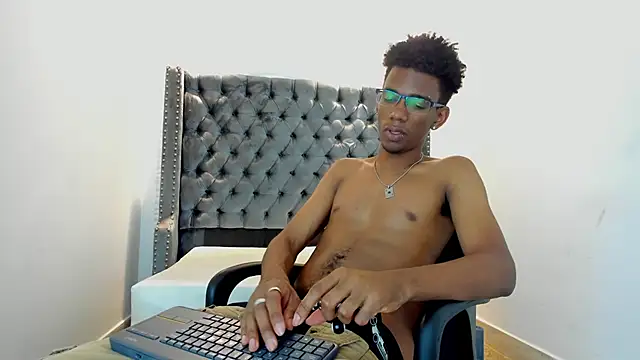 Snapshot of nero_reyd chatting on October 2025 07:22:01 PM nero reyd online show from October 2025 07:22:01 PM