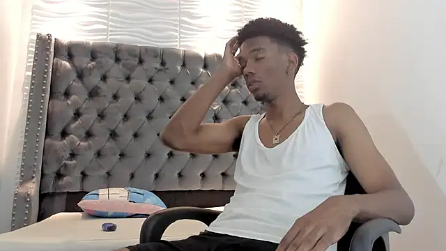 Snapshot of nero_reyd chatting on September 2025 07:31:01 PM nero reyd online show from September 2025 07:31:01 PM