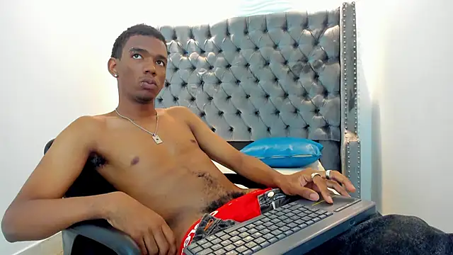 nero reyd online show from November 2025 07:35:01 PM