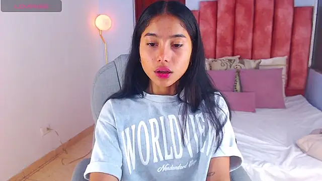 Milaa Star  online show from October 2025 03:40:02 AM