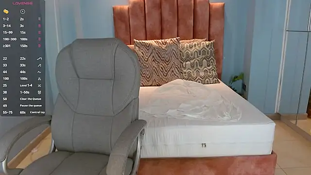 Snapshot of Milaa_Star_ chatting on February 2026 03:28:01 AM Milaa Star online show from February 2026 03:28:01 AM