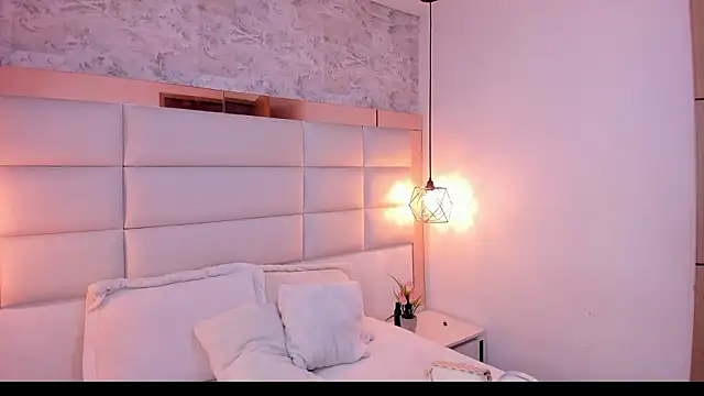 Salome Smitth 1 online show from March 2026 08:04:02 PM