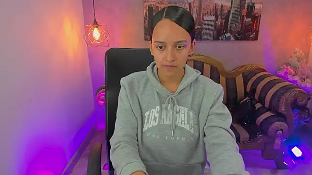 Salome Smitth 1 online show from March 2026 07:03:02 PM