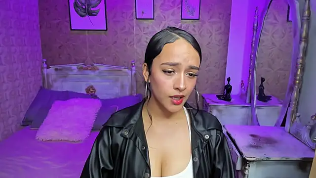 Salome Smitth 1 online show from January 2026 08:35:02 PM