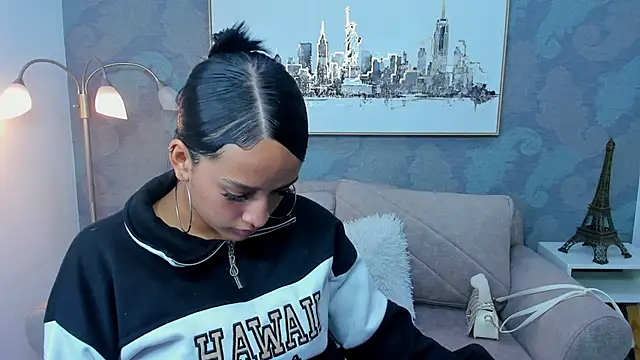 Salome Smitth 1 online show from February 2026 08:41:02 PM