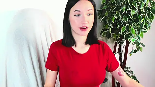 EileenMoores online show from October 2025 06:04:01 PM