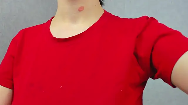 EileenMoores online show from December 2025 05:50:02 PM