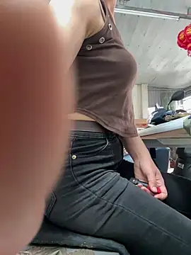 irina hana online show from April 2026 12:44:02 AM