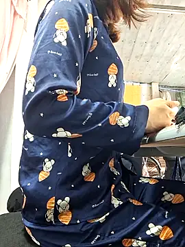 irina hana online show from November 2025 01:20:01 AM