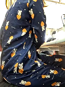 irina hana online show from November 2025 01:37:02 AM