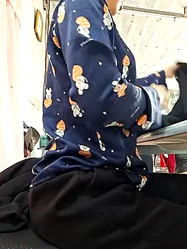 irina hana online show from November 2025 12:55:01 AM