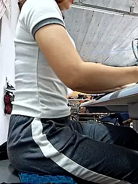 irina hana online show from December 2025 12:55:02 AM