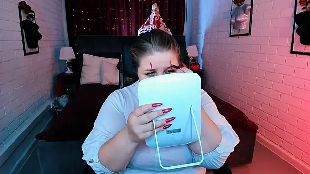 SladaDell online show from October 2025 05:06:01 AM