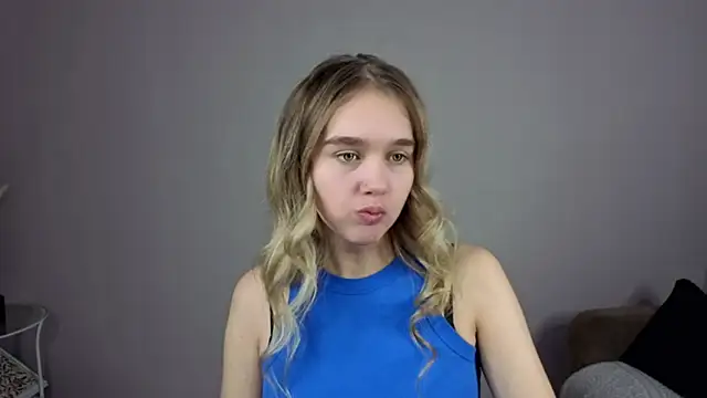 Snapshot of Vel1ka chatting on November 2025 12:42:02 PM Vel1ka online show from November 2025 12:42:02 PM