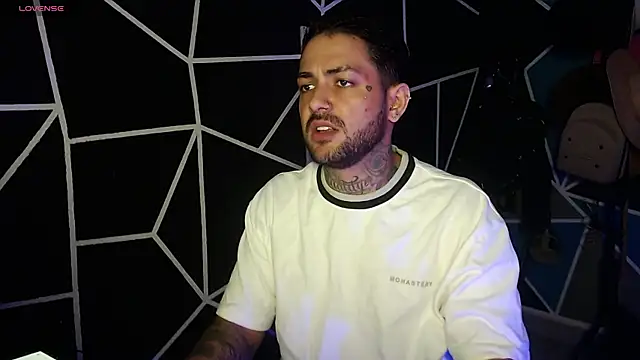 nicolastorres99 online show from October 2025 02:30:02 AM