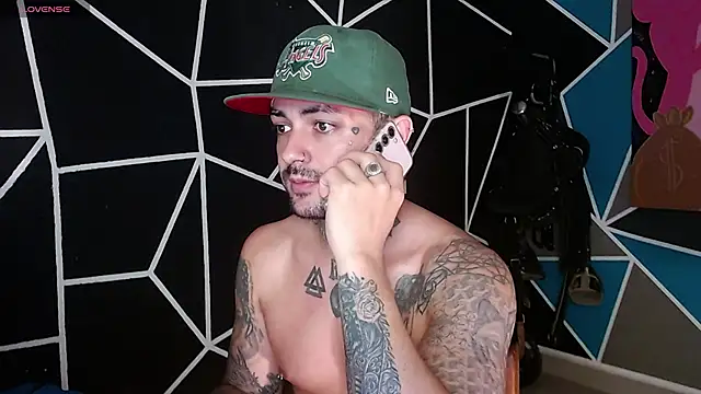 nicolastorres99 online show from October 2025 02:23:01 AM