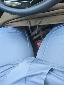 GRiZZLYBONE online show from March 2026 08:43:01 PM