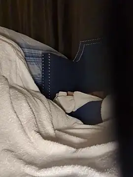 GRiZZLYBONE online show from December 2025 08:24:02 AM