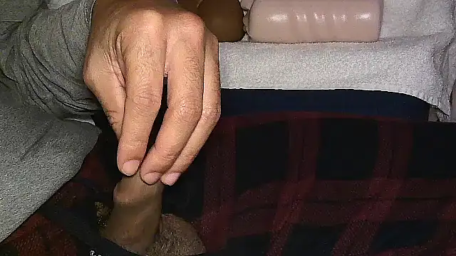 GRiZZLYBONE online show from October 2025 07:00:02 AM