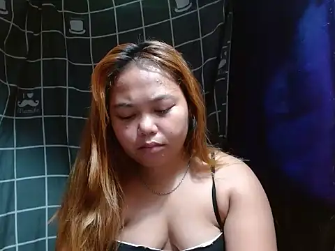 Snapshot of Hajaima chatting on December 2025 02:43:01 AM Hajaima online show from December 2025 02:43:01 AM