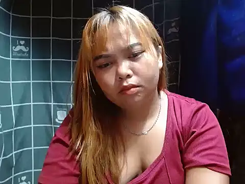 Snapshot of Hajaima chatting on November 2025 02:43:02 PM Hajaima online show from November 2025 02:43:02 PM