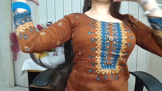 Snapshot of ruby100 chatting on February 2026 01:51:01 AM ruby100 online show from February 2026 01:51:01 AM