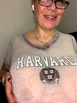 dieseldame1313 online show from November 2025 05:44:02 AM