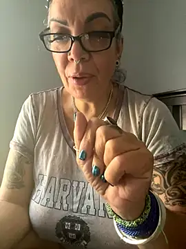 dieseldame1313 online show from November 2025 08:35:02 PM