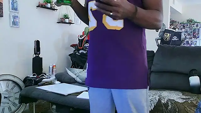 Str8ishVegasGuy online show from October 2025 08:31:02 PM