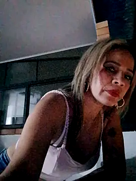 Alisson Milf online show from November 2025 05:25:01 AM