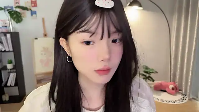 Momo-xx online show from October 2025 11:50:01 PM