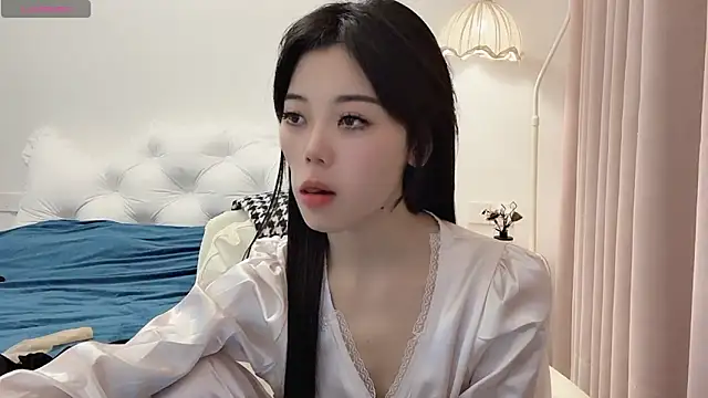 bao-bao- online show from November 2025 04:01:02 PM