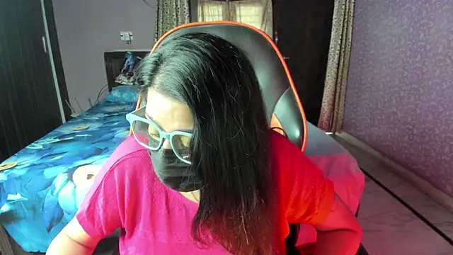 Snapshot of ShylaGill chatting on October 2025 10:39:01 AM ShylaGill online show from October 2025 10:39:01 AM