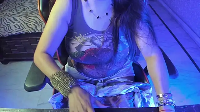 ShylaGill online show from November 2025 02:21:01 PM